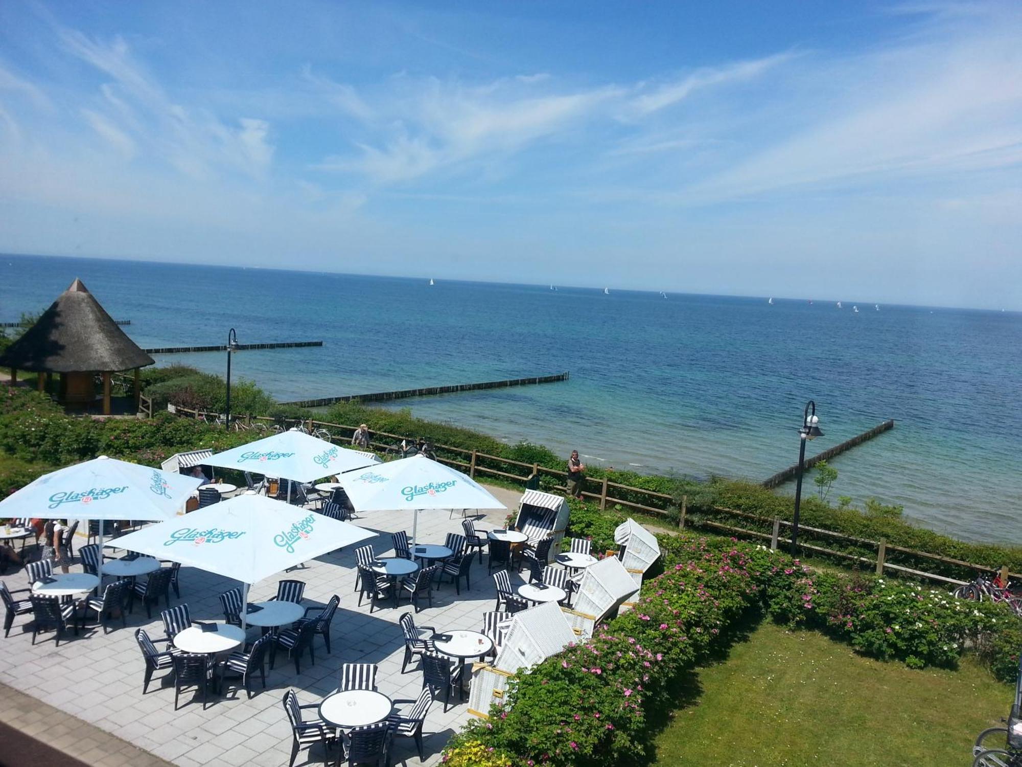 Hotel Nienhaeger Strand Ostseebad Nienhagen Exterior photo